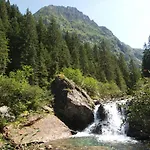 Häuserl Im Wald Hotel 4*