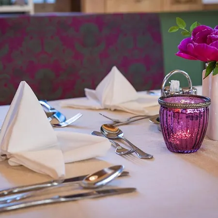 Haeuserl Im Wald Hotel 4*