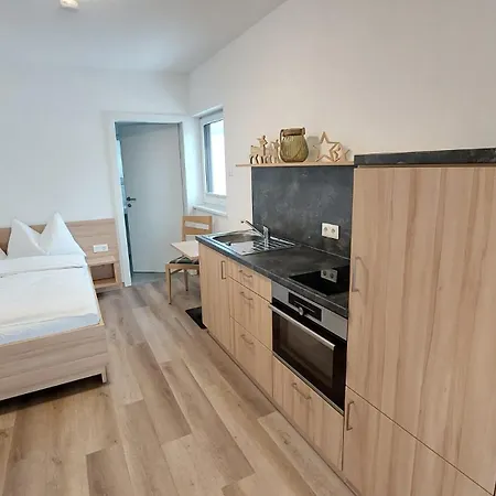 Hotel Haeuserl Im Wald