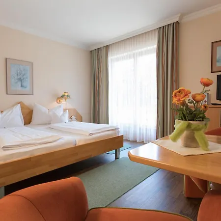 Haeuserl Im Wald Hotel