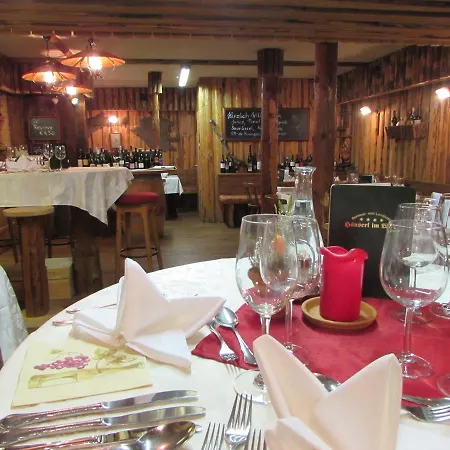 Haeuserl Im Wald Grobming