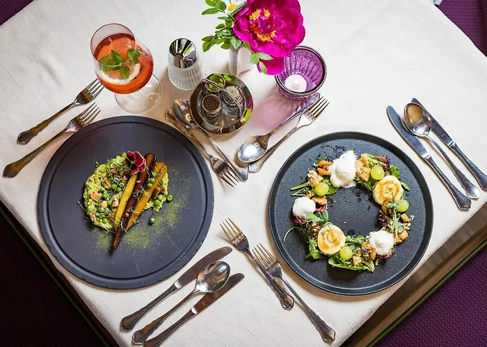 Landhotel Hauserl Im Wald فندق 4*