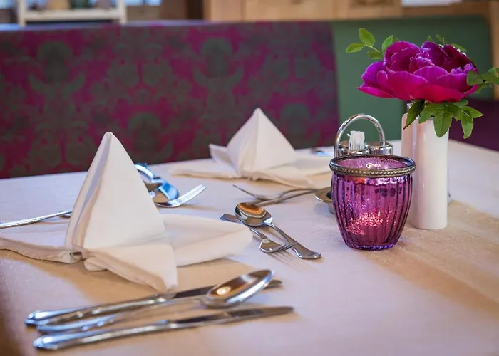 Landhotel Hauserl Im Wald فندق 4*