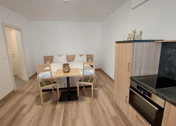 Landhotel Hauserl Im Wald