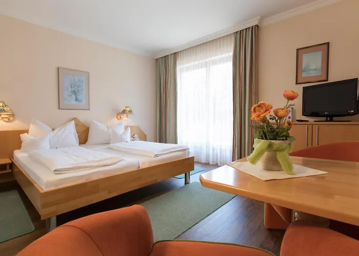 Landhotel Hauserl Im Wald فندق