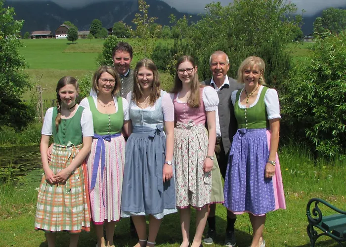 Landhotel Hauserl Im Wald فندق 4*