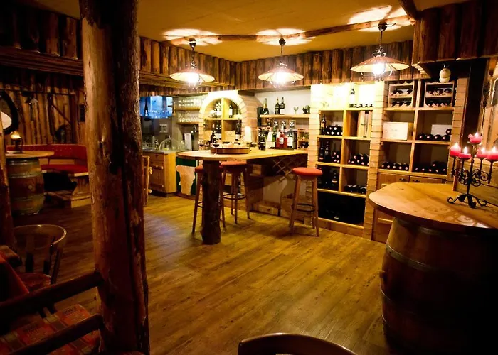 Landhotel Hauserl Im Wald فندق غوربمينغ