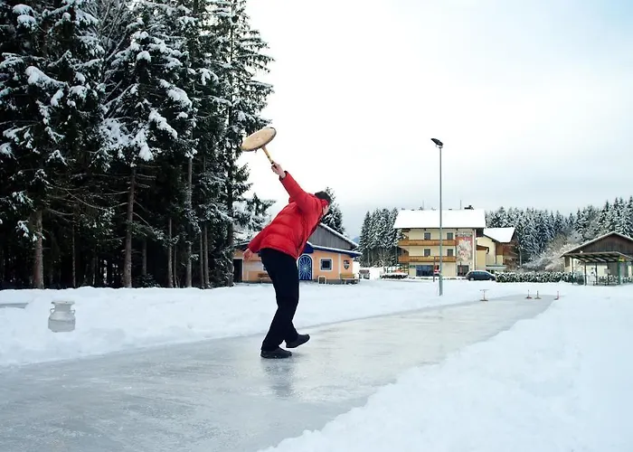 Landhotel Hauserl Im Wald فندق 4*